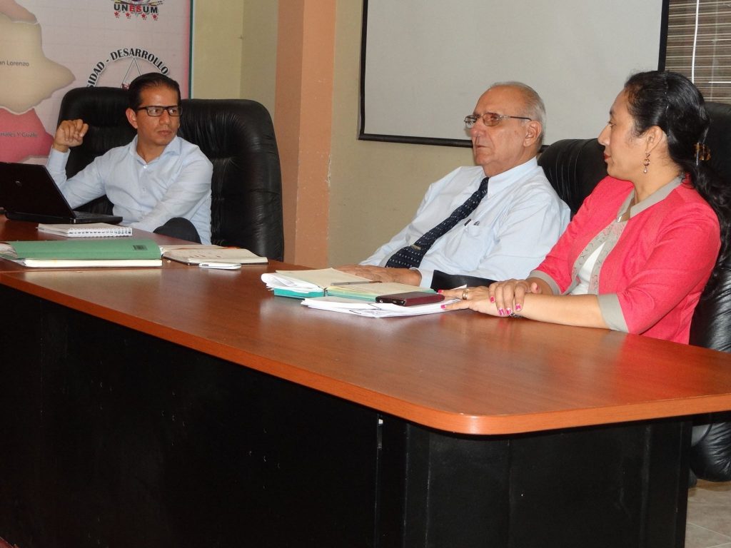 REUNIÓN DE TRABAJO CON DECANOS Y COORDINADORES DE CARRERAS DE LA UNIVERSIDAD ESTATAL DEL SUR DE MANABÍ