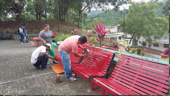 ADECENTAMIENTO EN LOS PARQUES DE LA UNESUM