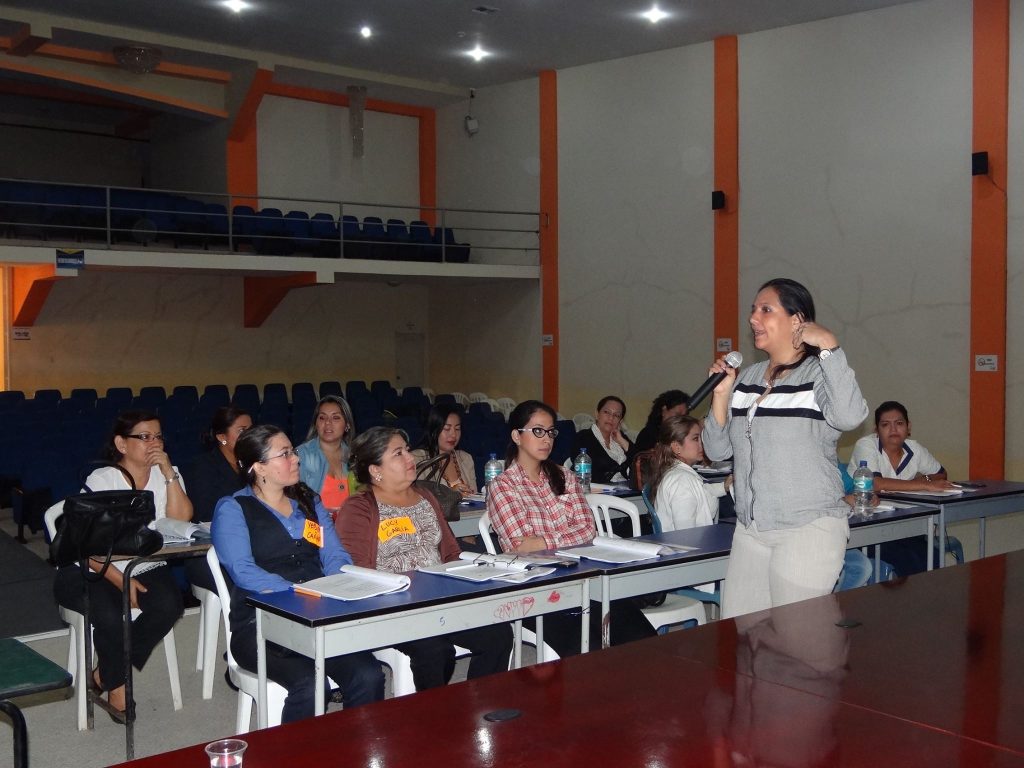 CONTINÚA CON INTERÉS TALLER DE CAPACITACIÓN PARA SECRETARIAS DE LA UNESUM