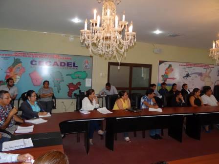 INTERESANTE REUNIÓN DEL RECTOR CON ESTAMENTOS UNIVERSITARIOS EN LA UNESUM