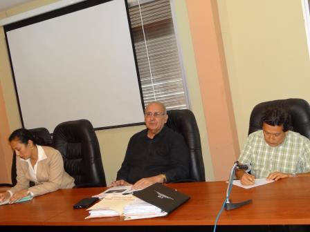 REUNIÓN CON LA DIRECCIÓN DE INVESTIGACIÓN