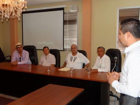 RECONOCIMIENTO DE LA UNESUM AL SR. WILSON GALARZA CAMPOVERDE