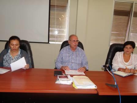 SESIÓN DE TRABAJO CON DECANOS, COORDINADORES DE CARRERAS, DIRECTORES DEPARTAMENTALES