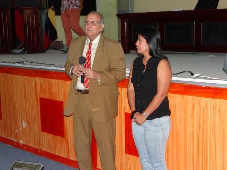 REUNIÓN DE TRABAJO EN EL SALÓN MAYOR DE LA UNESUM CON ESTAMENTOS UNIVERSITARIOS
