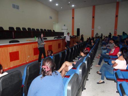 CENTRO DE IDIOMAS RECEPTÓ EXAMEN DE EXONERACIÓN
