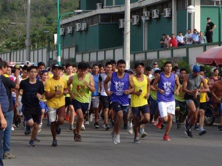 MARATÓN 5 K.- UNESUM 2018.- XVII ANIVERSARIO DE CREACIÓN