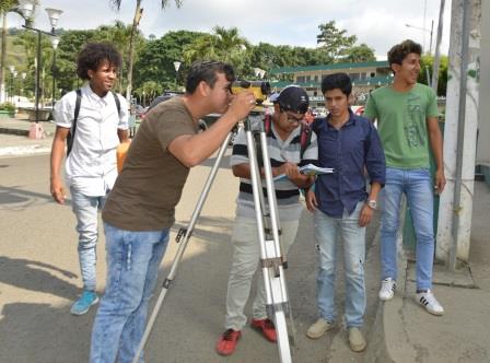LA UNESUM EN ACTIVIDAD ACADÉMICA
