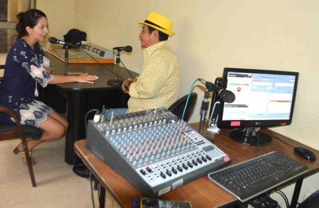PRIMERA ENTREVISTA EN RADIO UNESUM ONLINE A LA ING. GINA ZORRILLA DEL DEPARTAMENTO DE CULTURA Y SABERES ANCESTRALES.