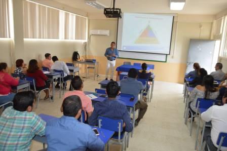 CLAUSURA DE SEMINARIO TALLER, PASAPORTE TRIBUTARIO BÁSICO E INTERMEDIO, DIRIGIDO A GRADUADOS DE LA CARRERA DE GESTIÓN EMPRESARIAL