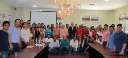 CAPACITACIÓN A ESTUDIANTES DE LA UNESUM Y OTROS ESCENARIOS IDENTIFICADOS QUE PARTICIPAN EN EL PROYECTO CON BANECUADOR