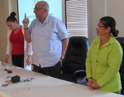 OVACIÓN DE PIE SOLICITARON LAS ALTAS AUTORIDADES DE LA UNIVERSIDAD ESTATAL DEL SUR DE MANABÍ PARA SU RECTOR
