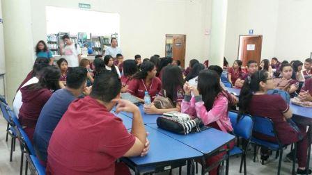 DICTAN CURSO SOBRE SALUD SEXUAL REPRODUCTIVA Y PREVENCIÓN DEL EMBARAZO EN ADOLESCENTES EN LA UNESUM