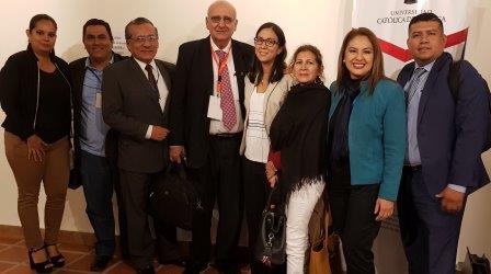 BOLETIN DE PRENSA N. 117 D.C. 16-05-2019  DOCENTES DE LA UNIVERSIDAD ESTATAL DEL SUR DE MANABÍ JUNTO A SU RECTOR Y REELECTO PRESIDENTE DE LA REUVIC EN LA UNIVERSIDAD CATÓLICA DE CUENCA.-