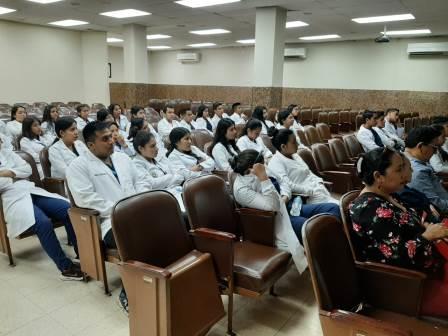 ESTUDIANTES DE ENFERMERÍA REALIZAN PRÁCTICA DE OBSERVACIÓN  EN EL INSTITUTO DE NEUROCIENCIAS EN GUAYAQUIL