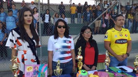 CARRERA DE TURISMO INAUGURÓ OLIMPIADAS