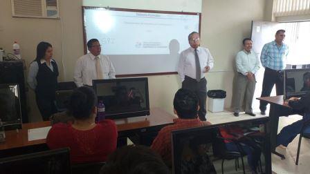 ESTUDIANTES Y GRADUADOS DE GESTIÓN EMPRESARIAL RECIBEN SEMINARIO DEL SRI EN LA FACULTAD DE CIENCIAS ECONÓMICAS